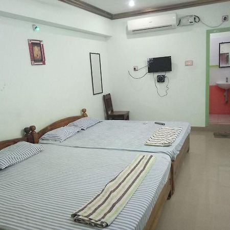 Pillaittiruvasal Sakthi Guest House & Residency, By Saraswathi Groups, Thirunallar, Karaikal מראה חיצוני תמונה